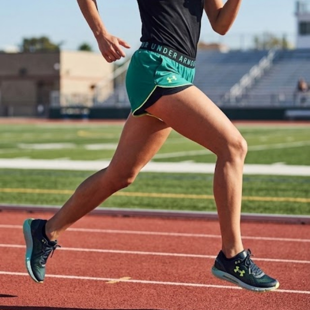Under Armour Loose Fit Shorts Green Size Small Elastic Waist 15" Pockets
